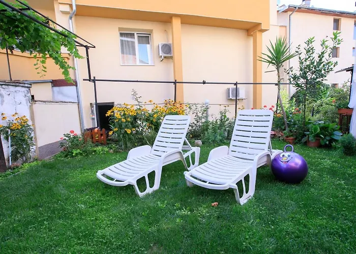 мини студио рози Апартамент Сандански