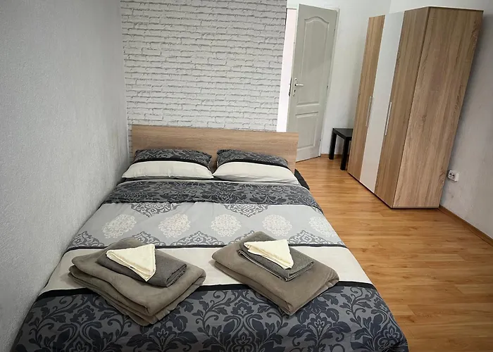 мини студио рози Апартамент Сандански